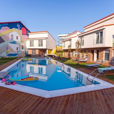 Nayino Resort Hotel Navodari Exterior photo