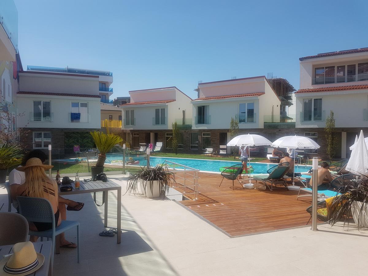 Nayino Resort Hotel Navodari Exterior photo